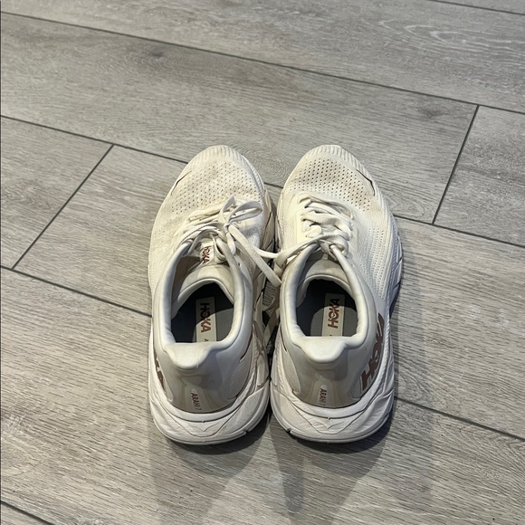 Hoka one one Women's cream Beige Athletic Shoes size 6.5 - Picture 8 of 8